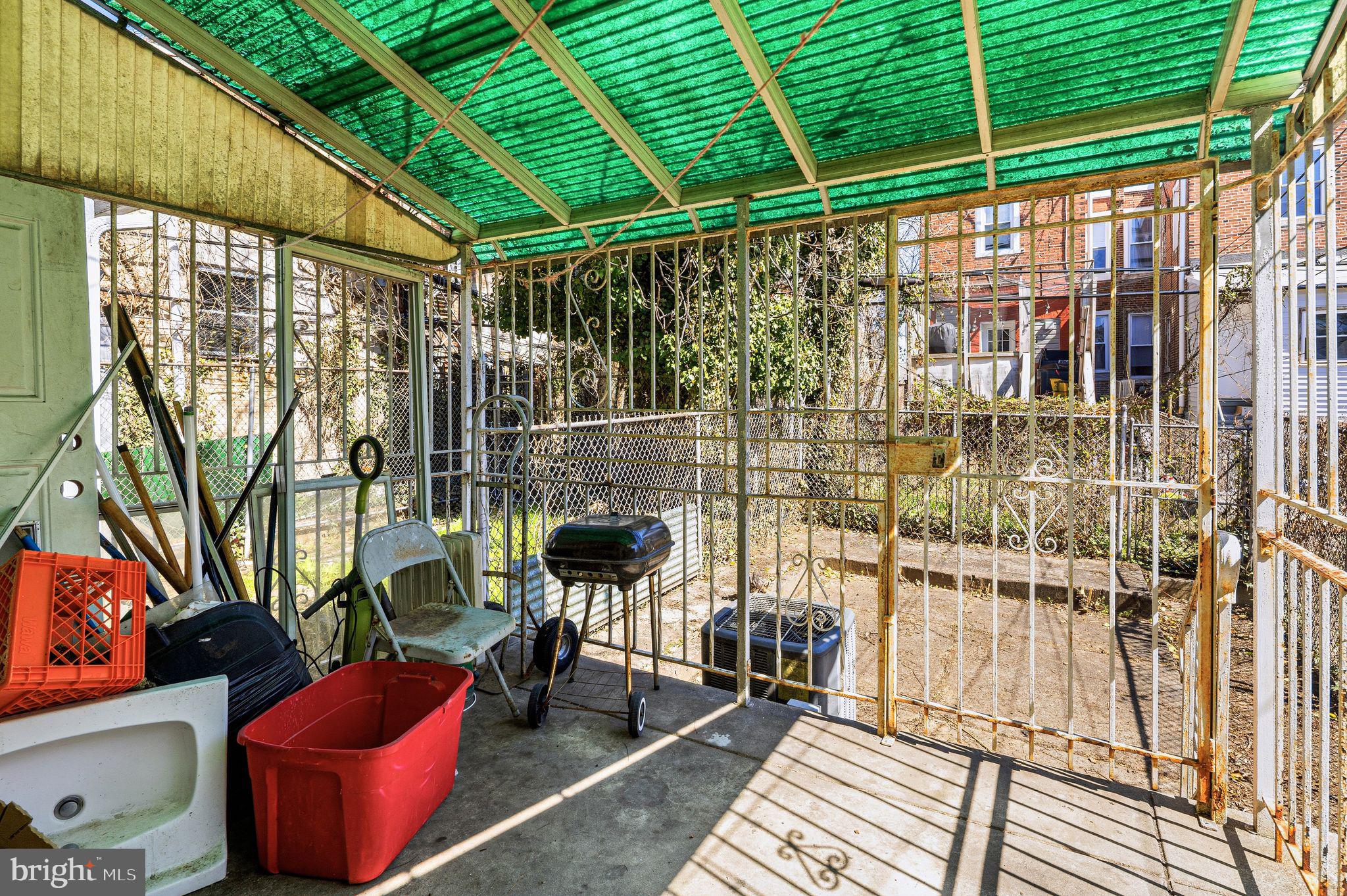 1549 N ROBINSON STREET