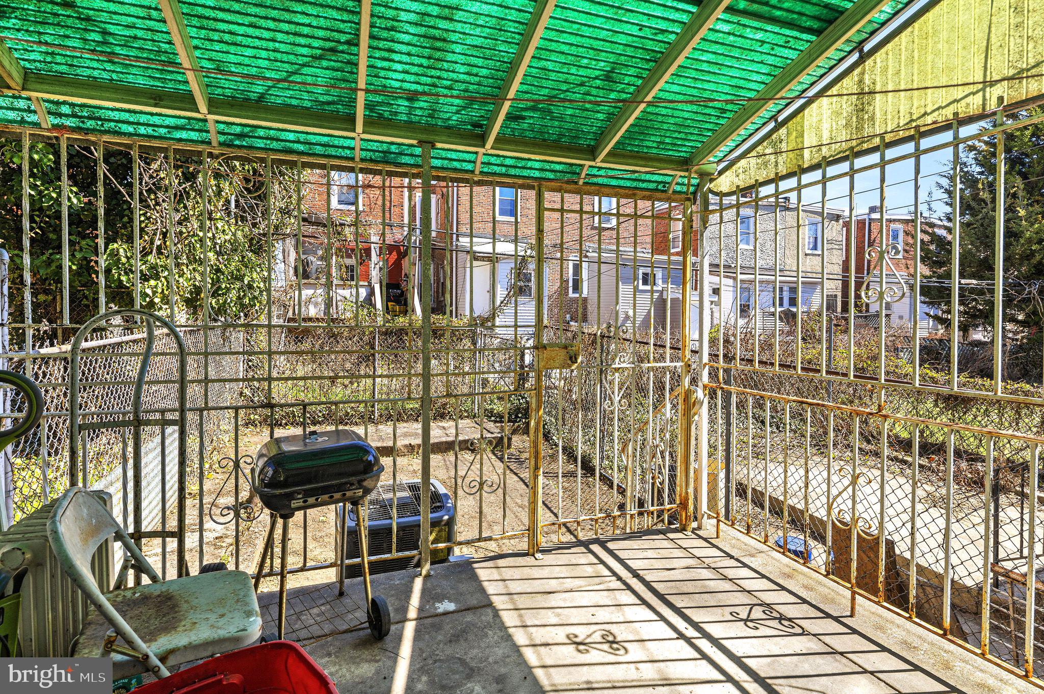 1549 N ROBINSON STREET