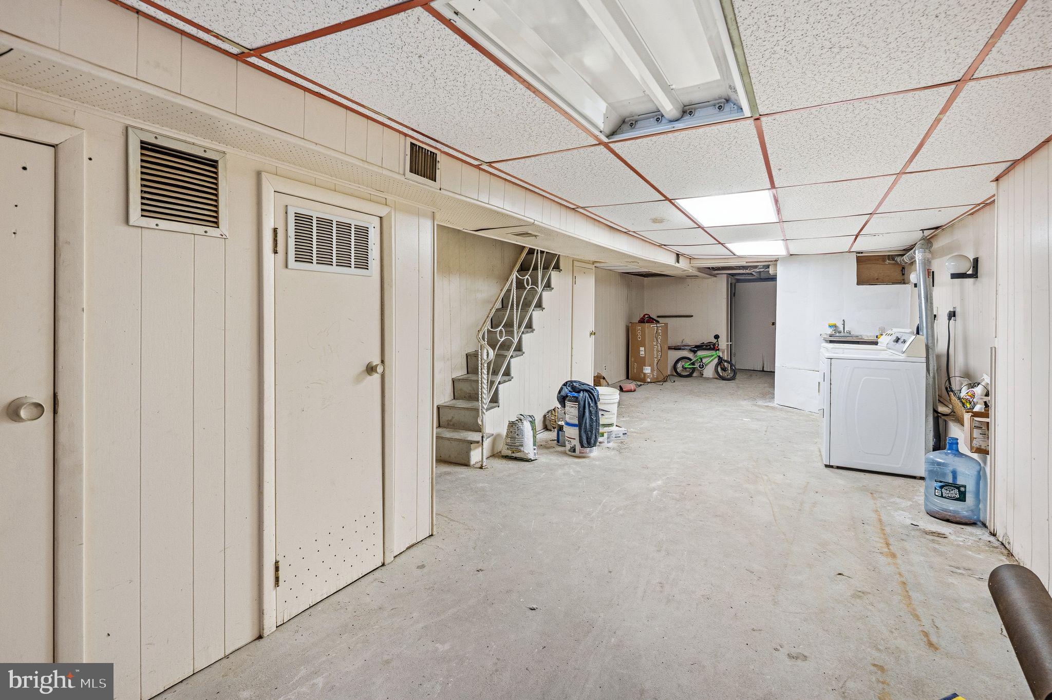 1549 N ROBINSON STREET