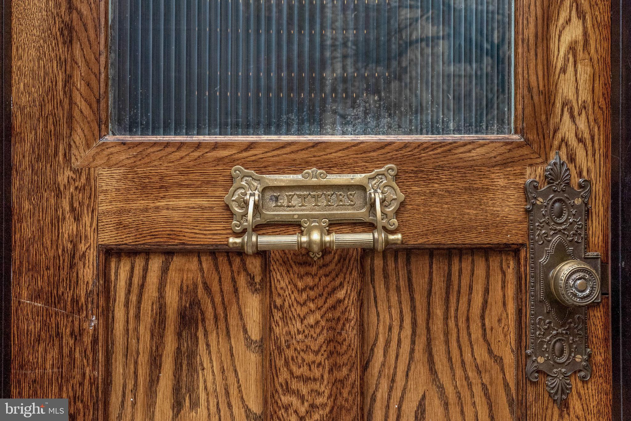 2729 CAMBRIDGE STREET