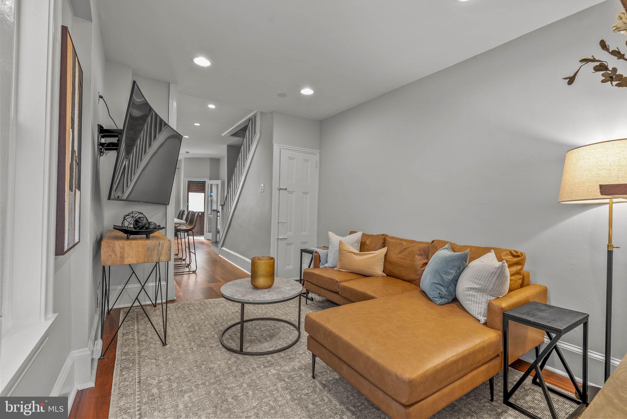 2729 CAMBRIDGE STREET