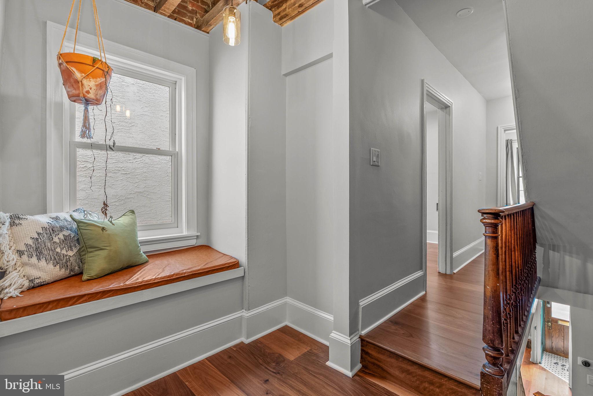 2729 CAMBRIDGE STREET