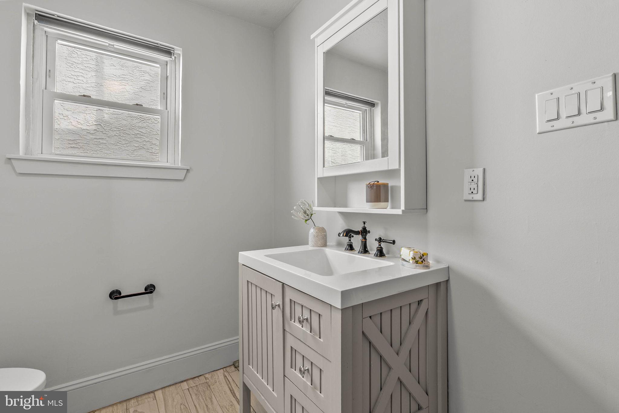 2729 CAMBRIDGE STREET