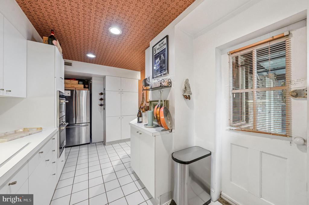 1901 WALNUT STREET 6F
