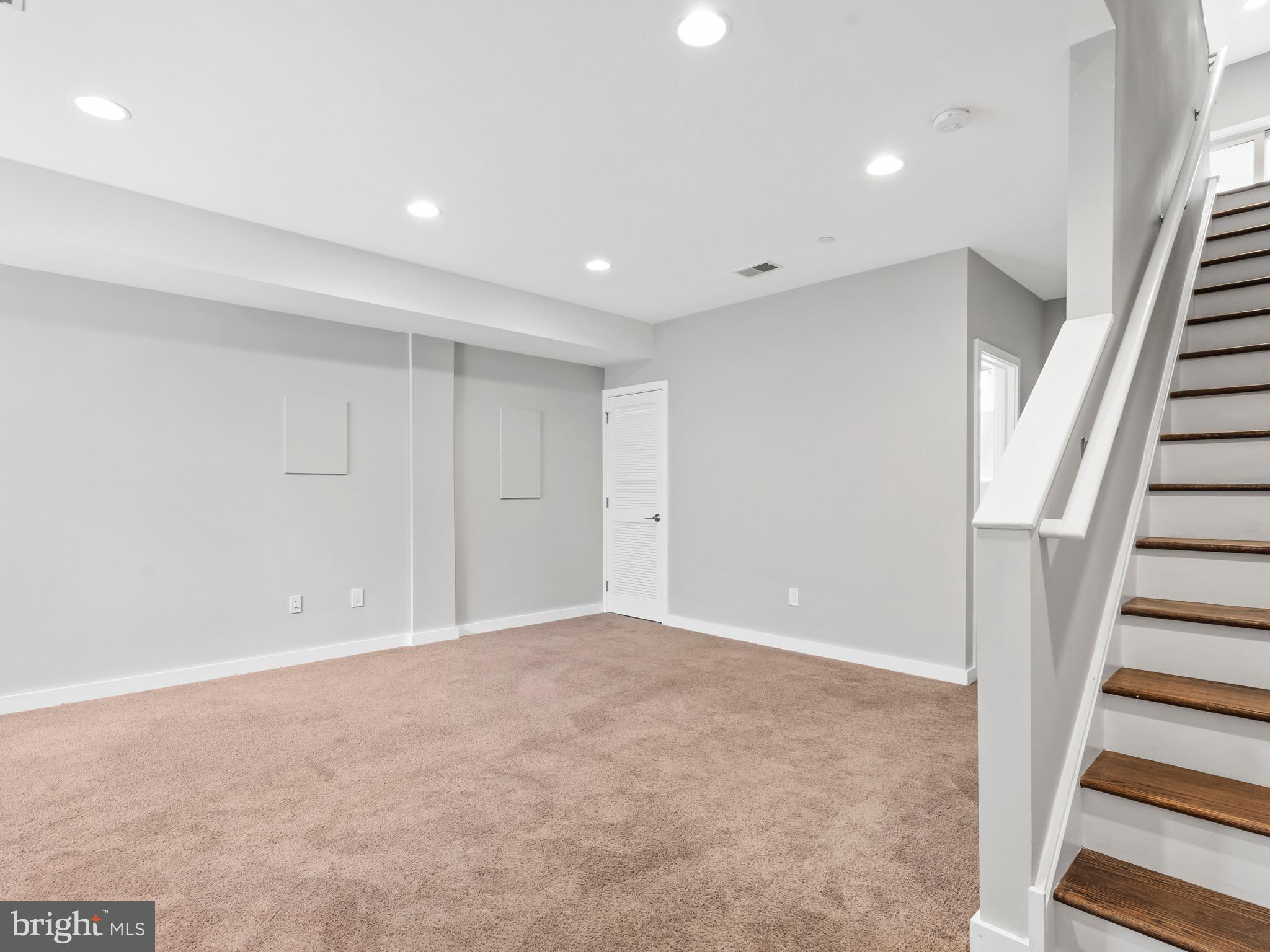 1435 N ORKNEY STREET