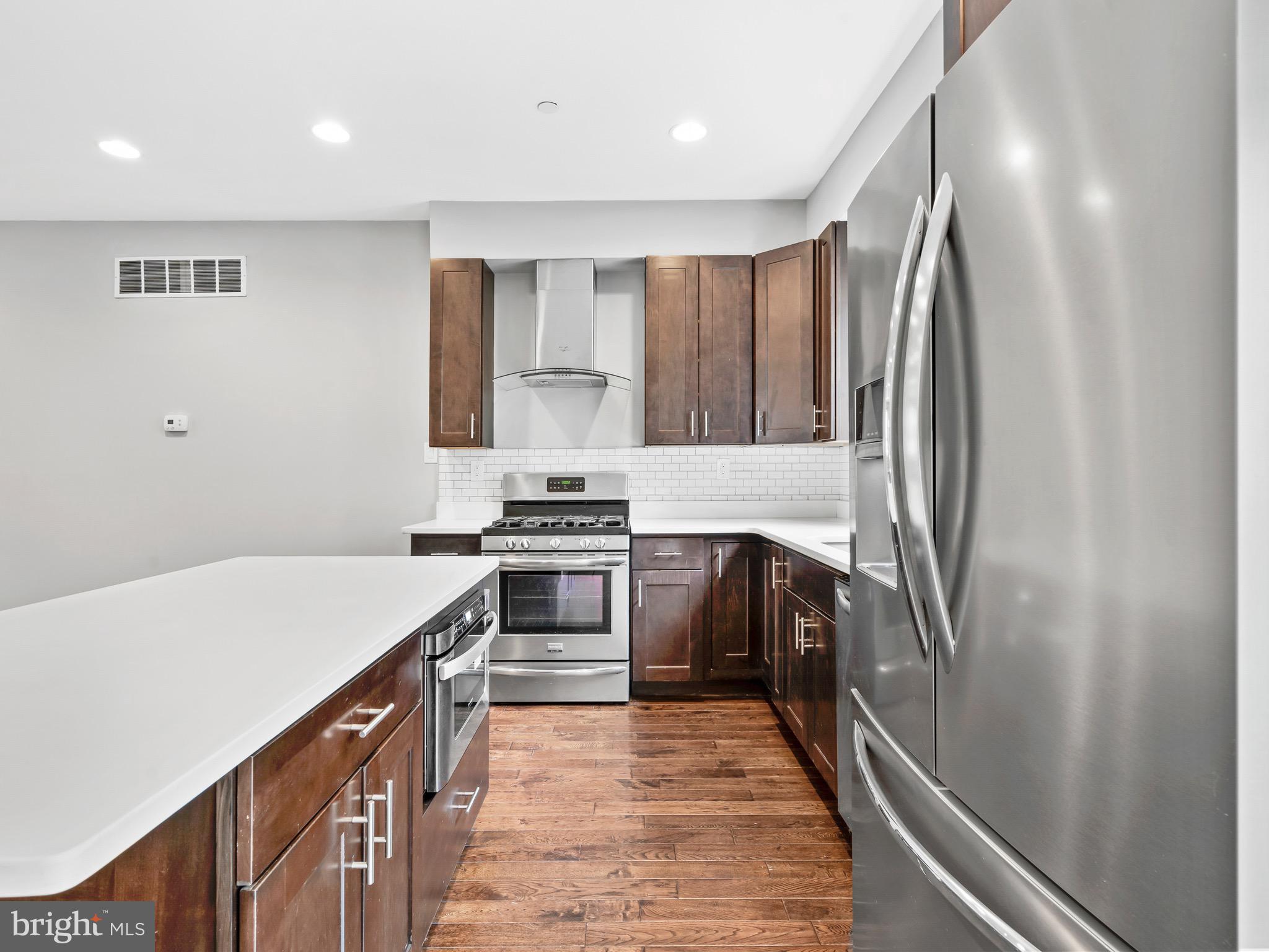 1435 N ORKNEY STREET