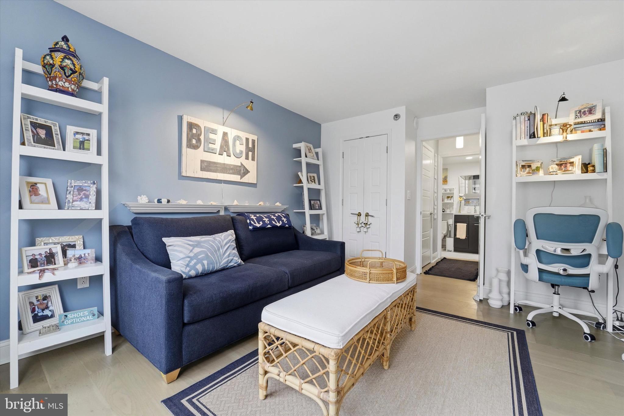 2018 WALNUT STREET 32 14CD