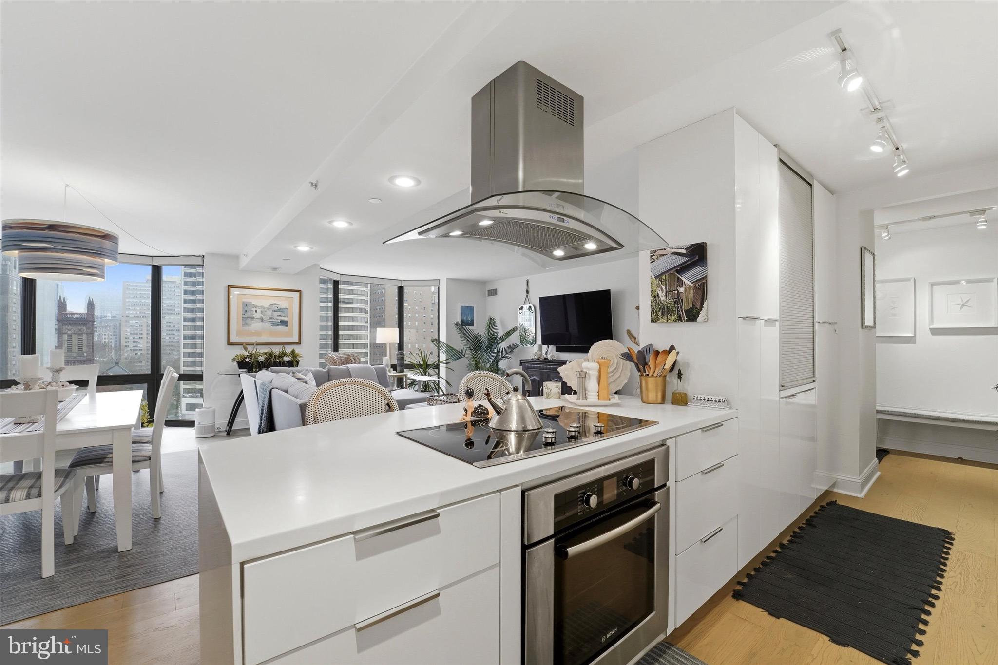 2018 WALNUT STREET 32 14CD