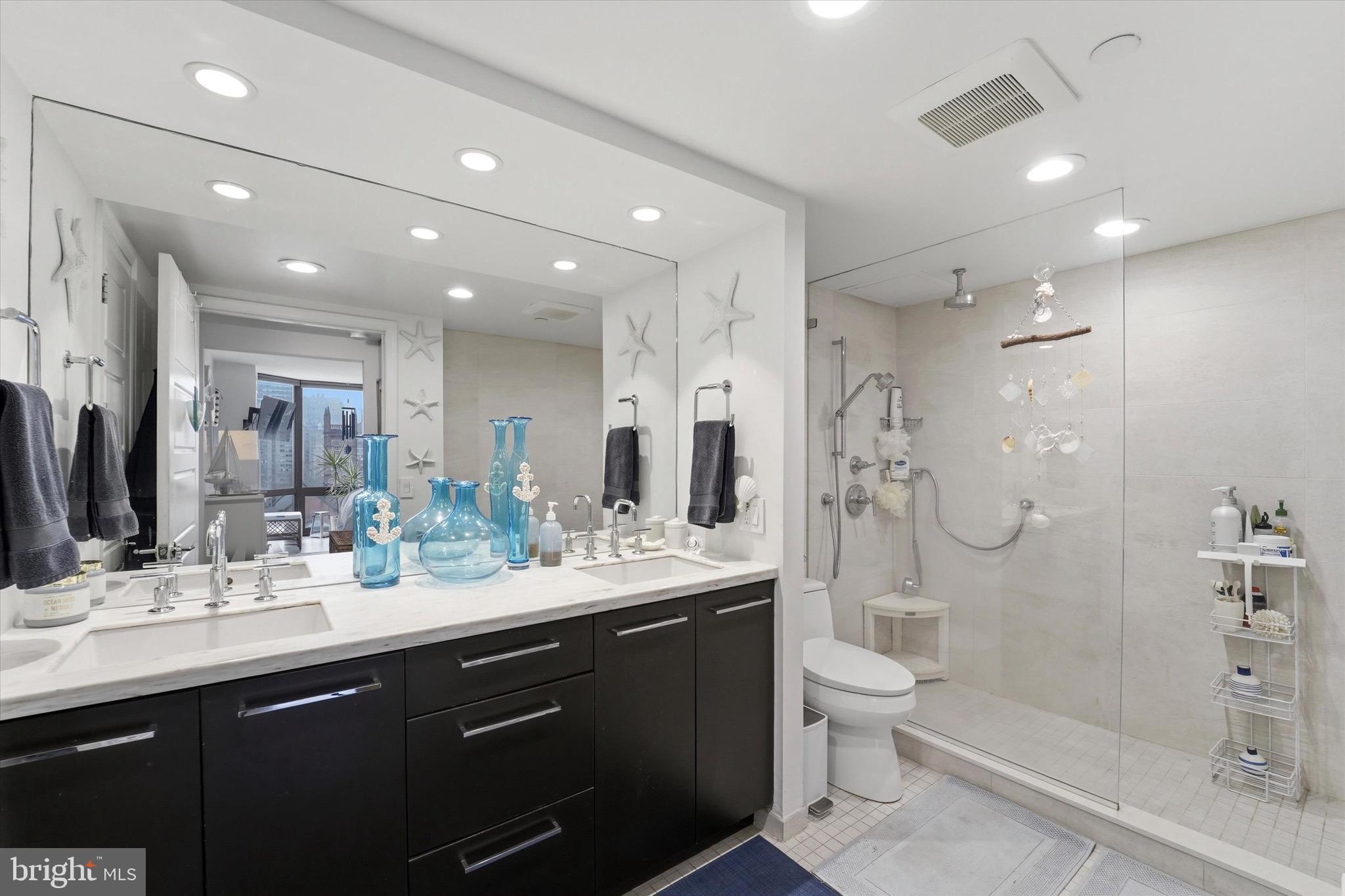2018 WALNUT STREET 32 14CD