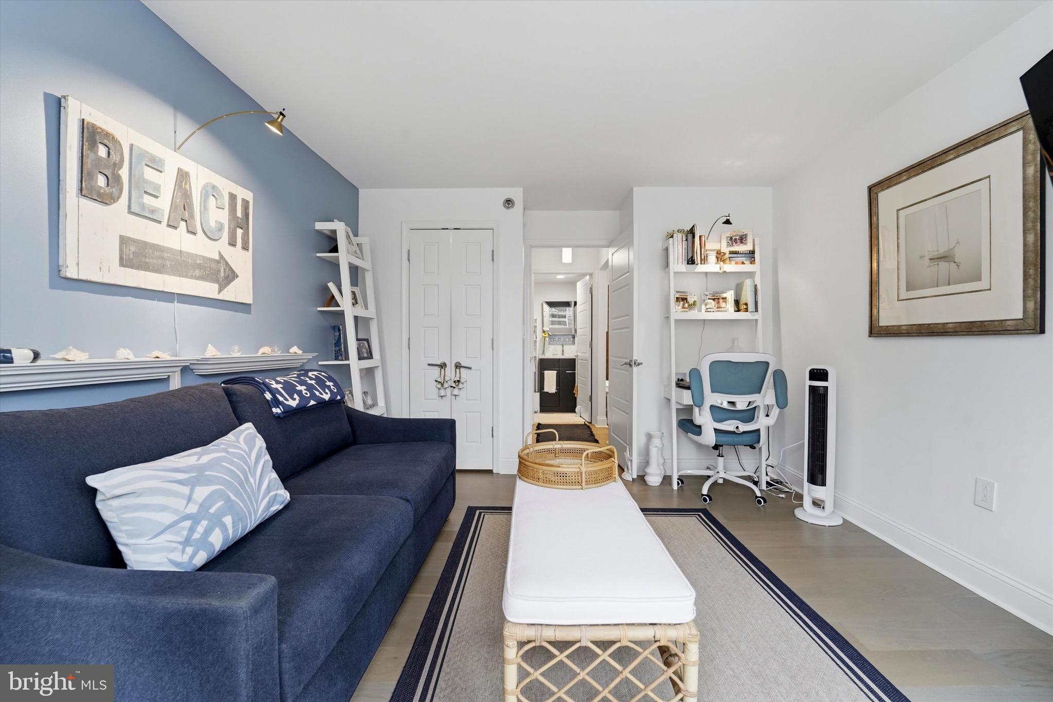 2018 WALNUT STREET 32 14CD