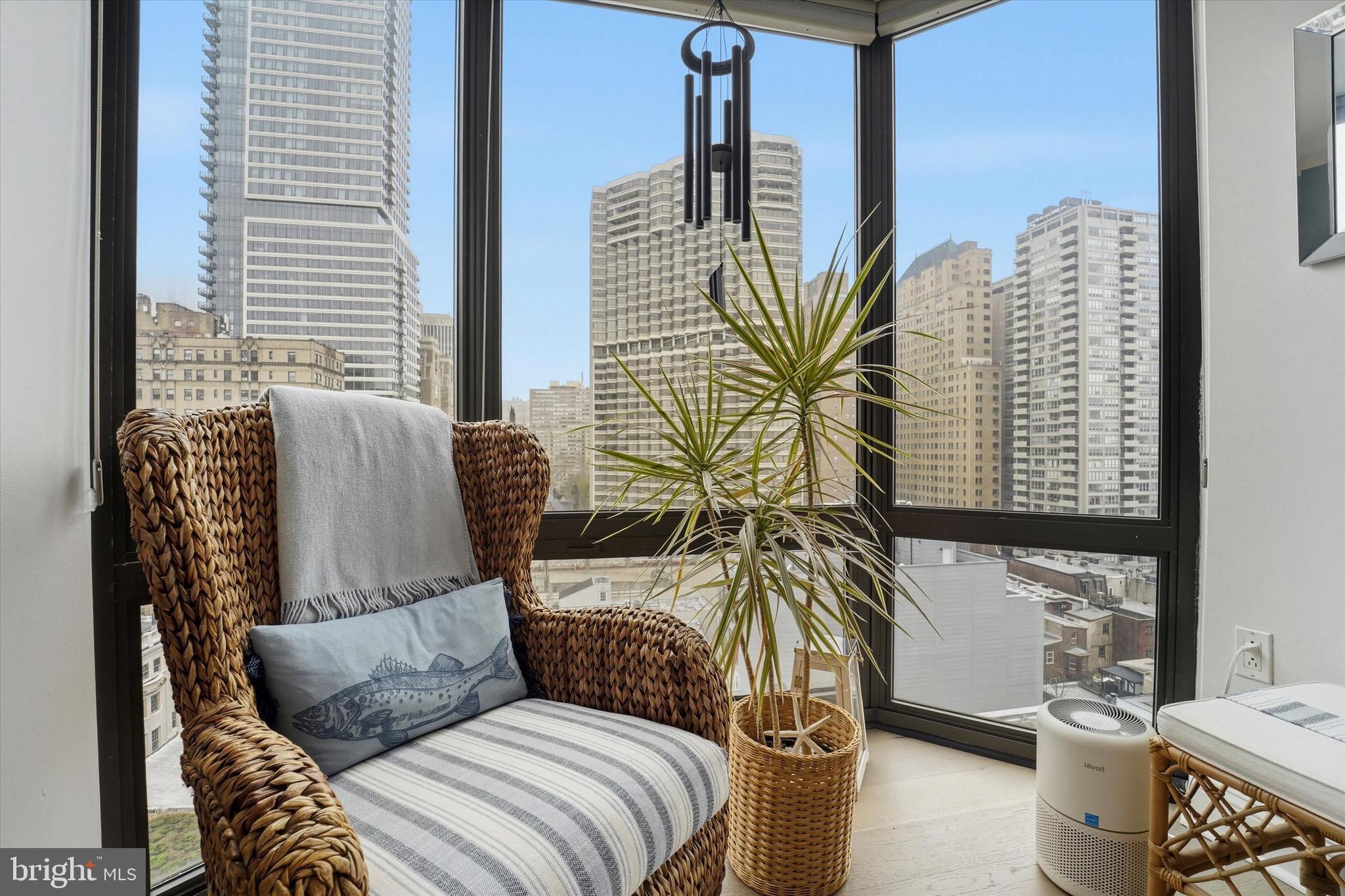 2018 WALNUT STREET 32 14CD
