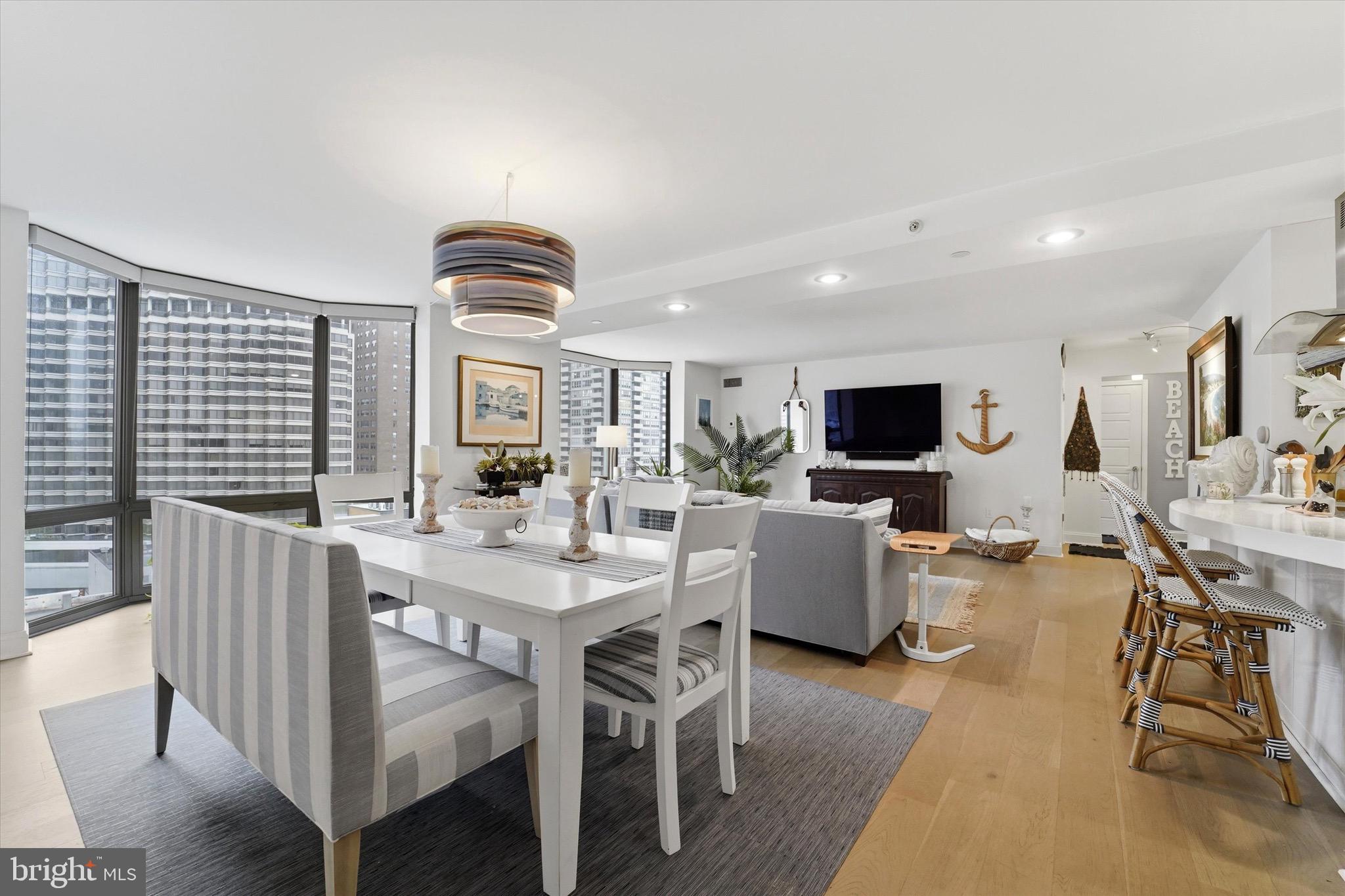 2018 WALNUT STREET 32 14CD