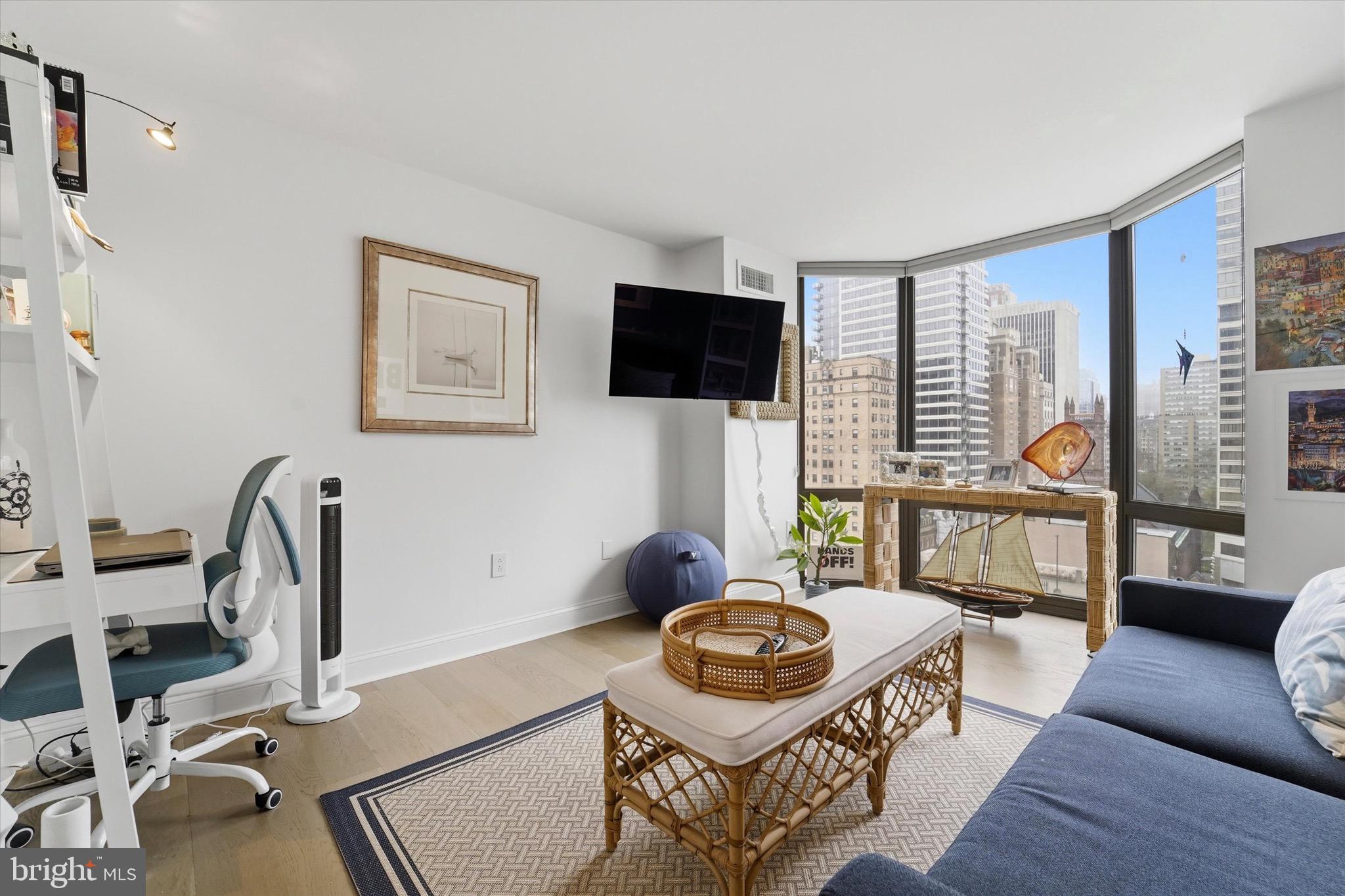 2018 WALNUT STREET 32 14CD