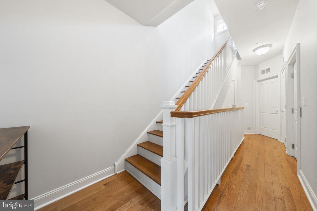 220 GASKILL STREET