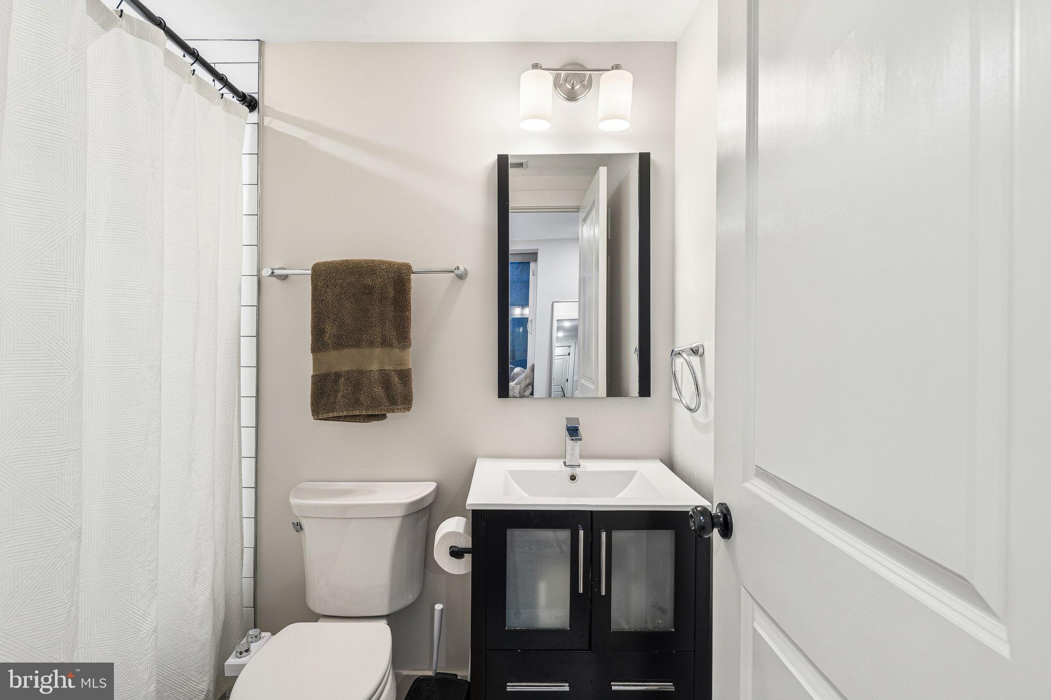 1651 E EYRE STREET 1