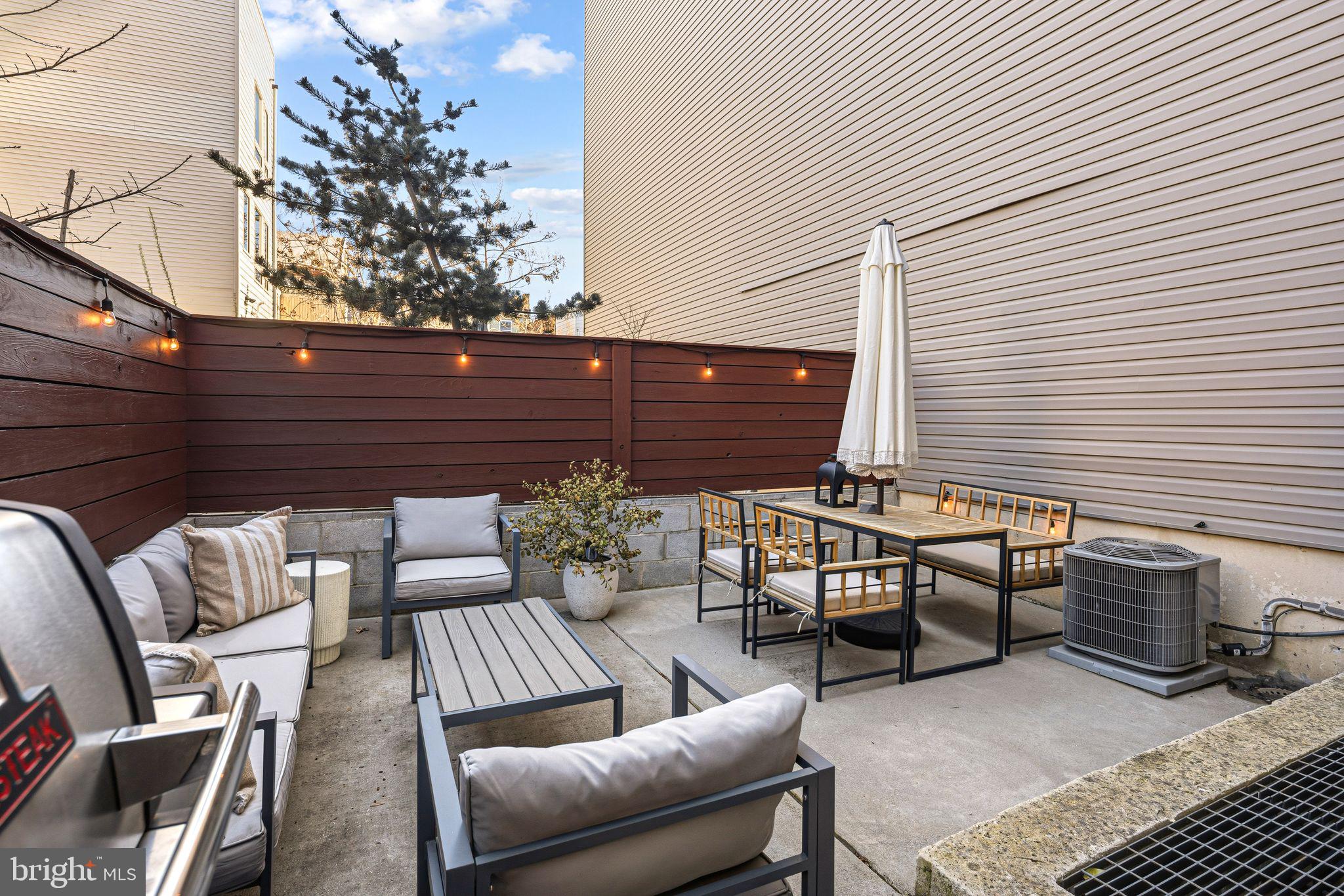 1651 E EYRE STREET 1