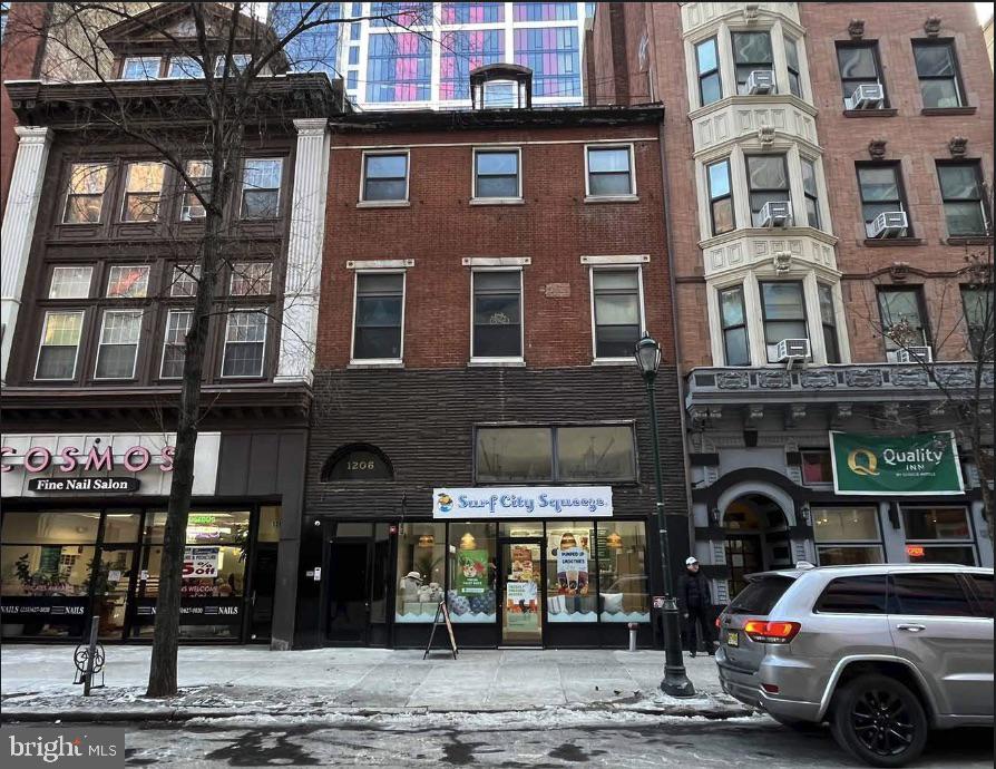 1206 WALNUT STREET 6