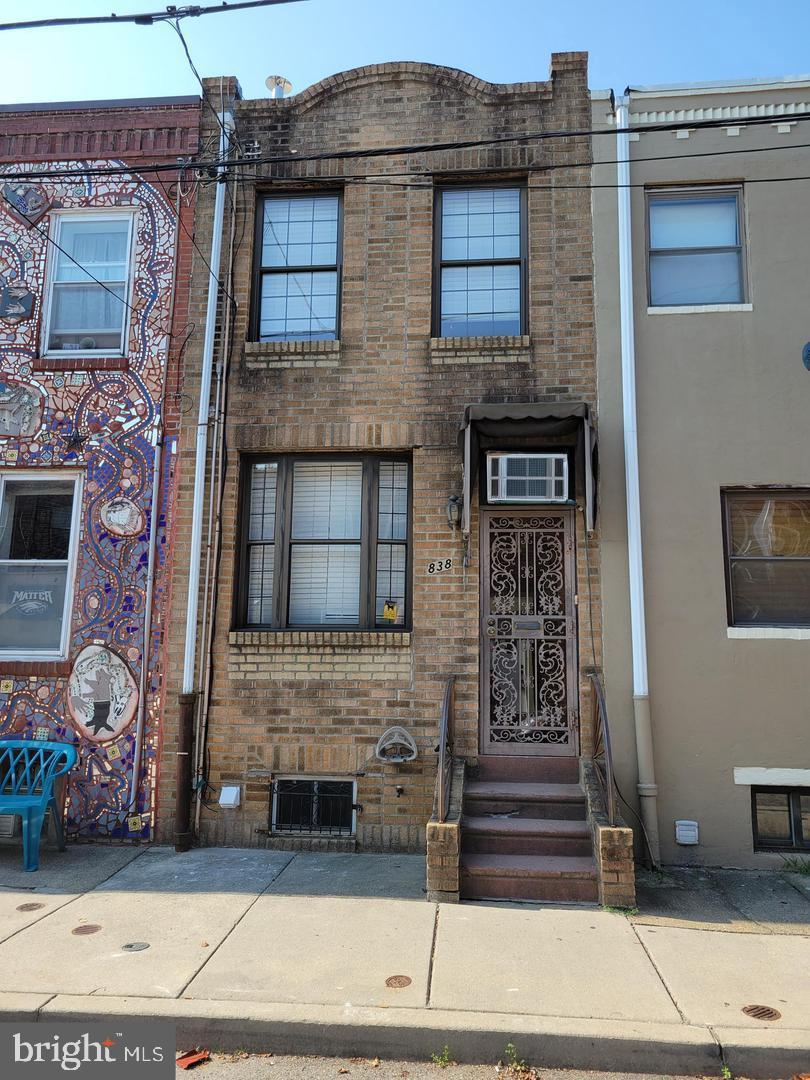 838 SEARS STREET
