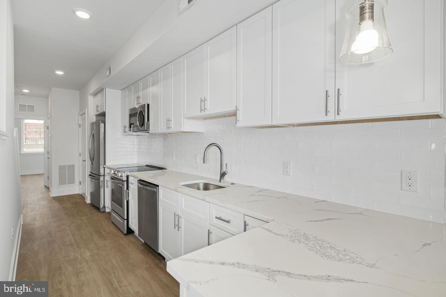 2721 FEDERAL STREET 3