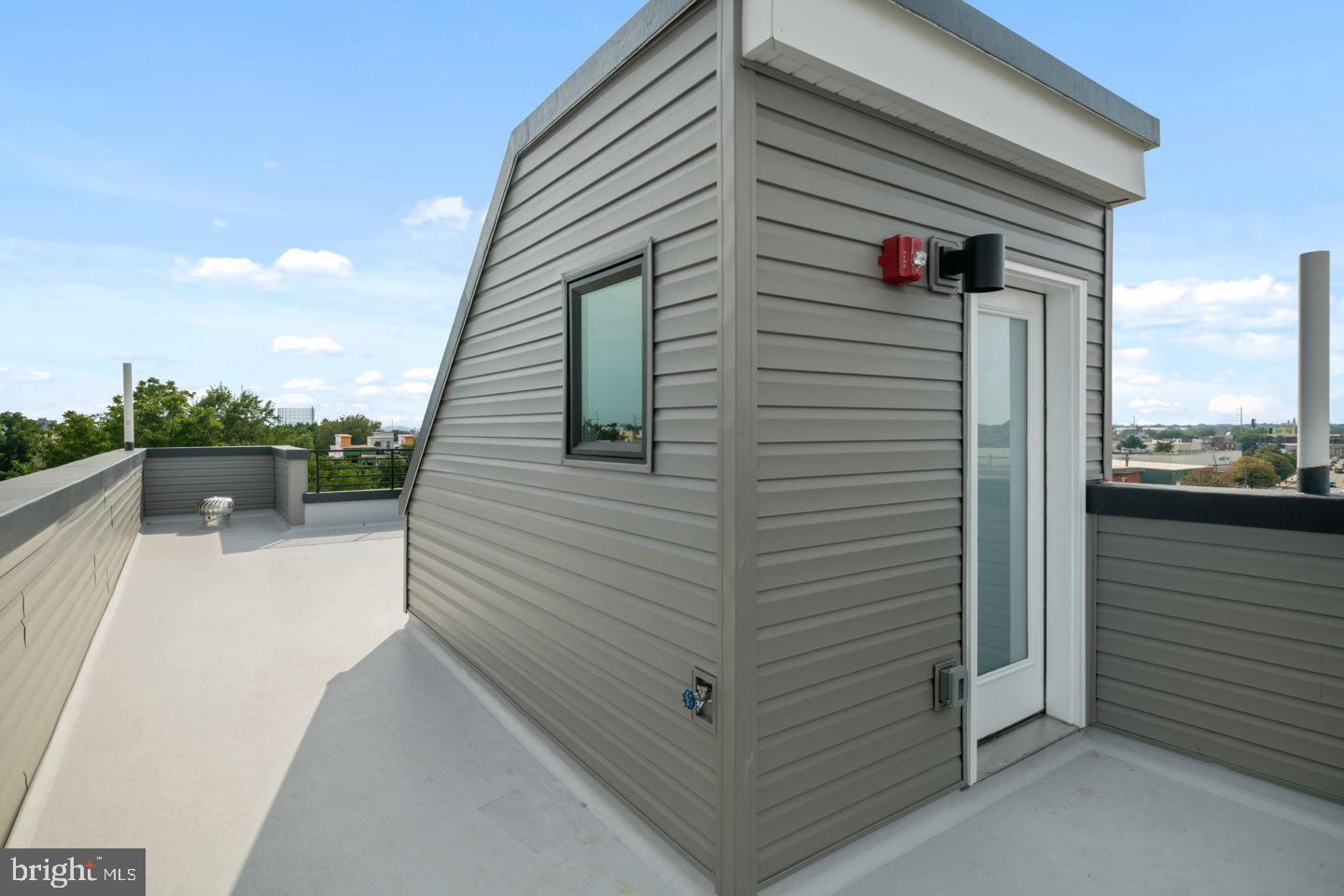 2721 FEDERAL STREET 3