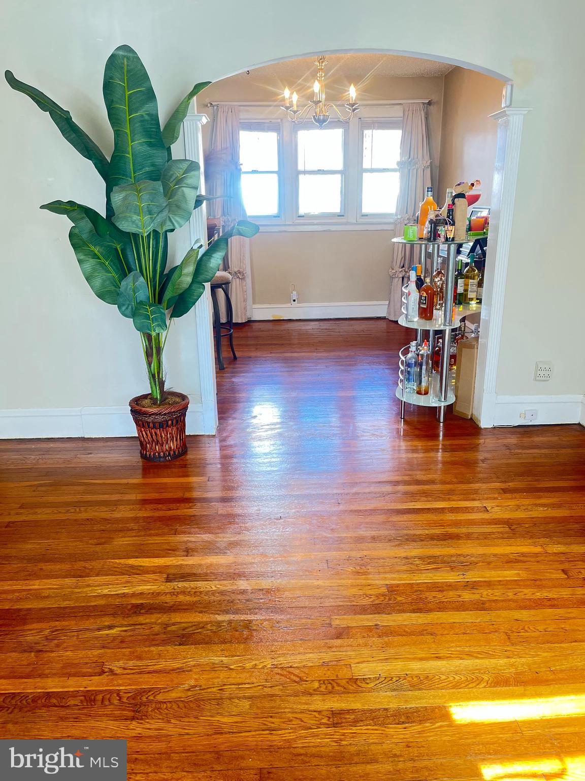 1061 EDGEMORE ROAD
