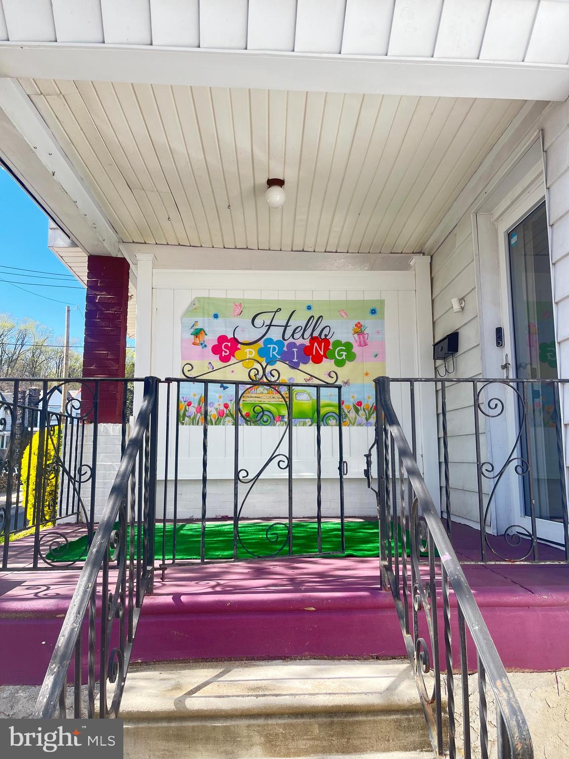 1061 EDGEMORE ROAD