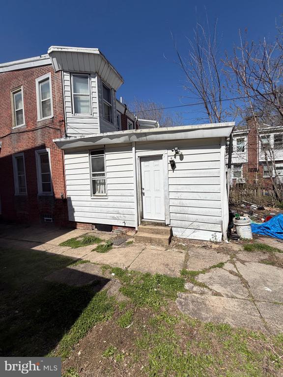 1007 ARROTT STREET