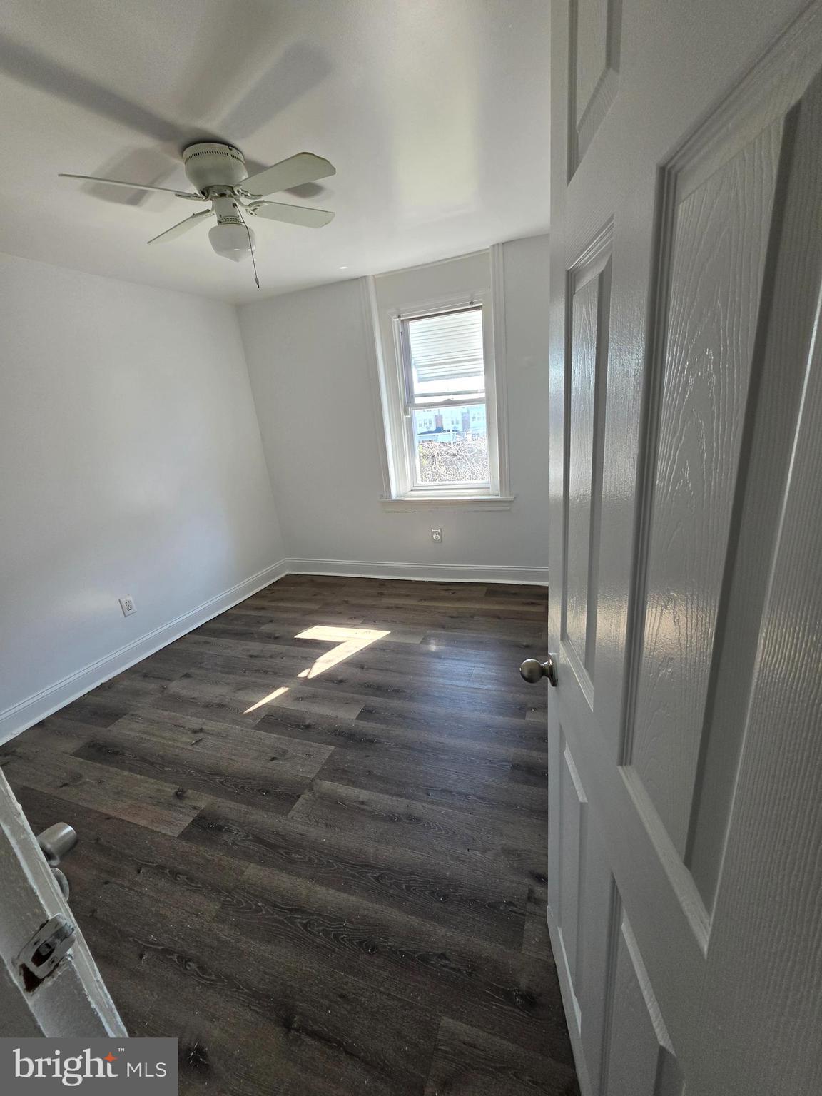 5723 N BEECHWOOD STREET