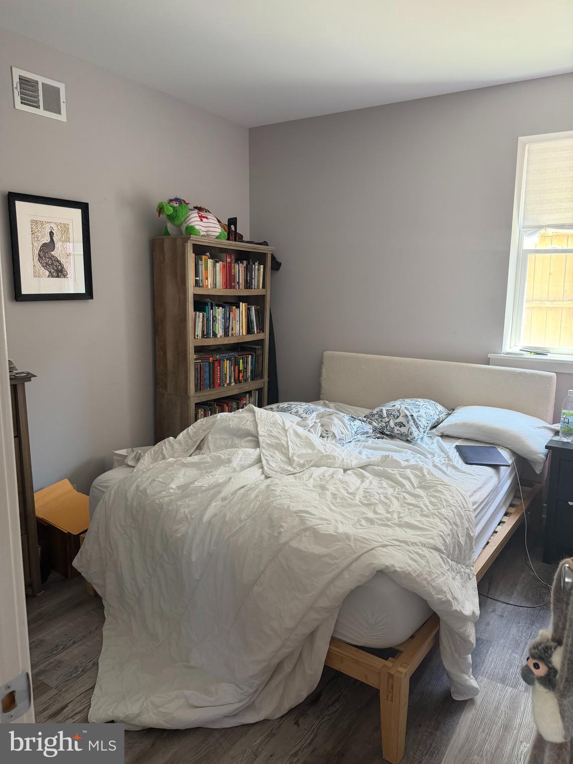 1617 POINT BREEZE AVENUE