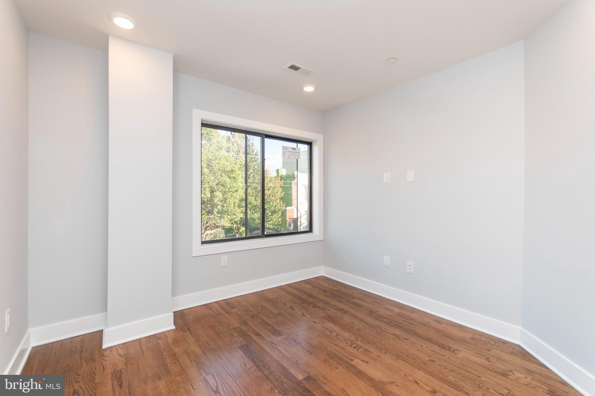 812 N UBER STREET 4