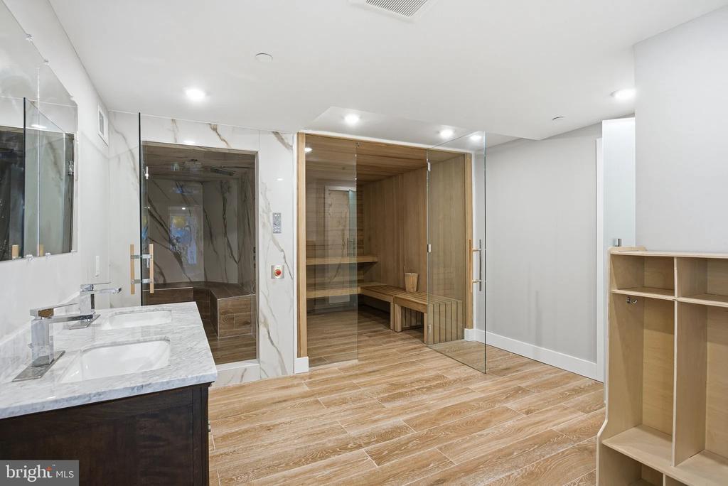 1000 W GIRARD AVENUE 236