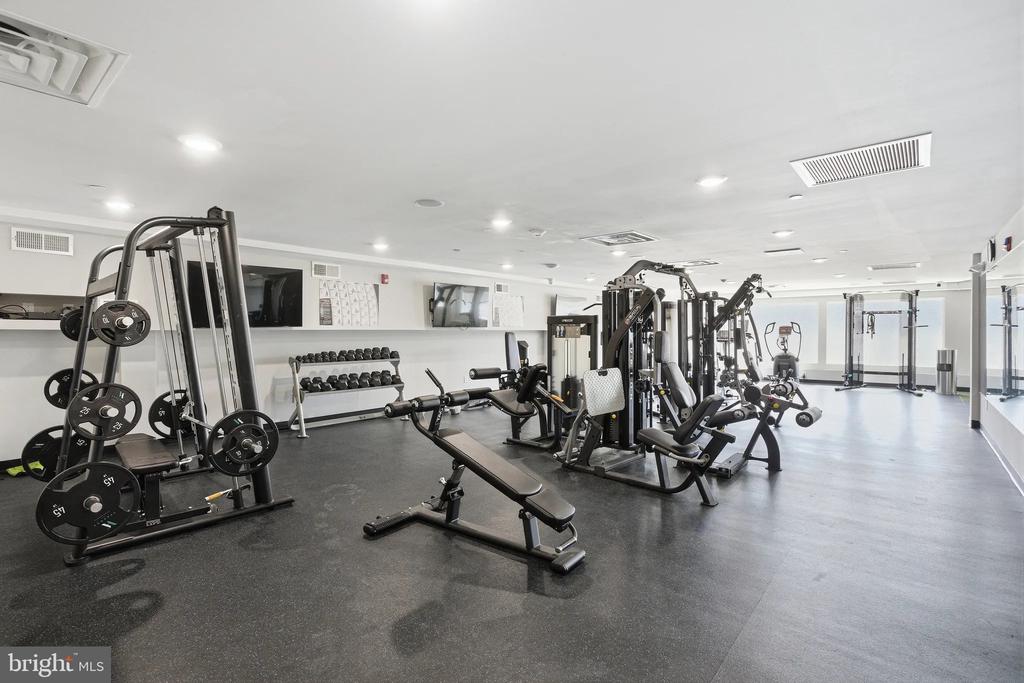 1000 W GIRARD AVENUE 236