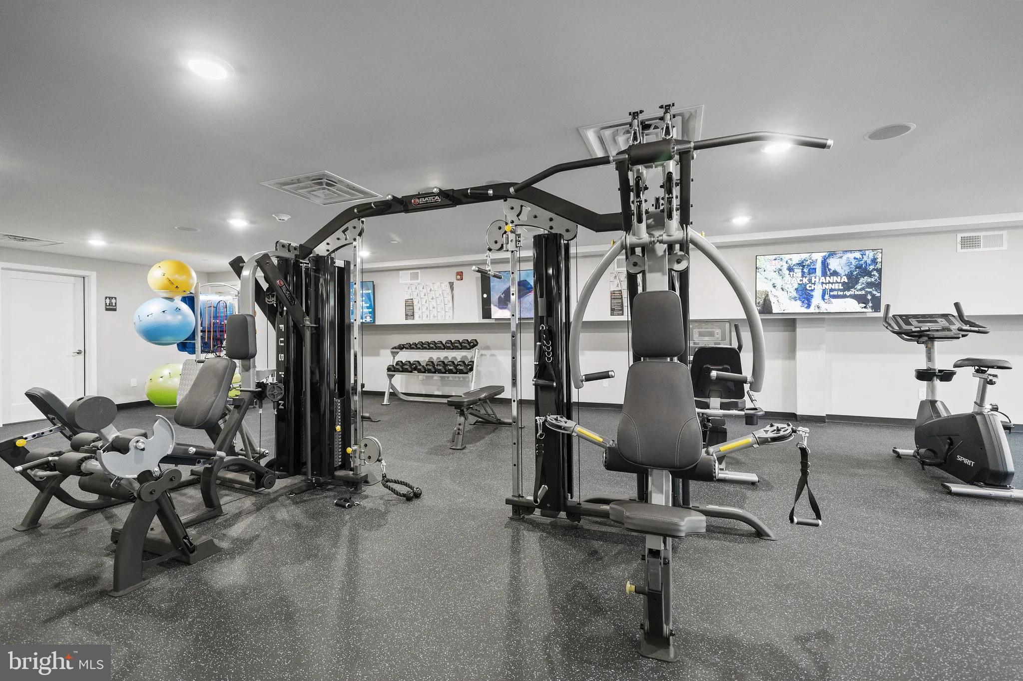 1000 W GIRARD AVENUE 335