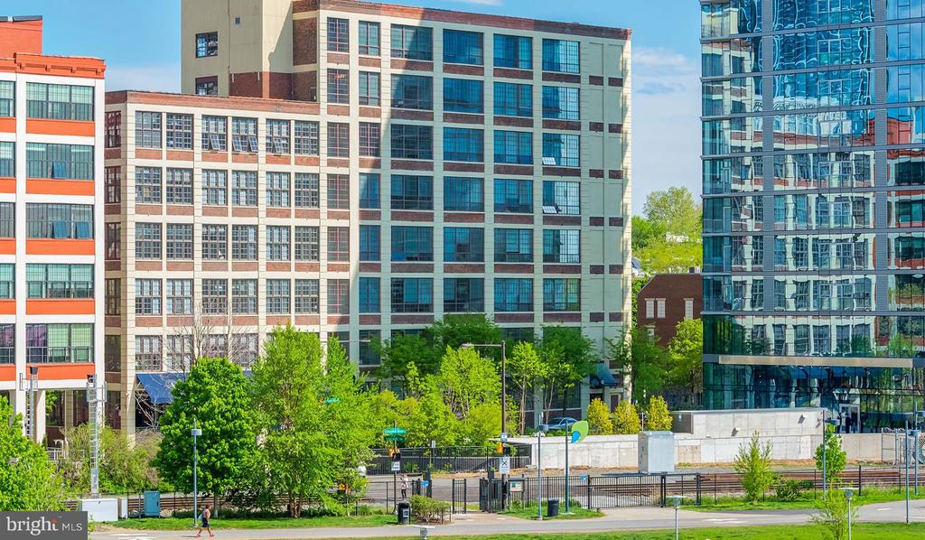2300 WALNUT STREET 424