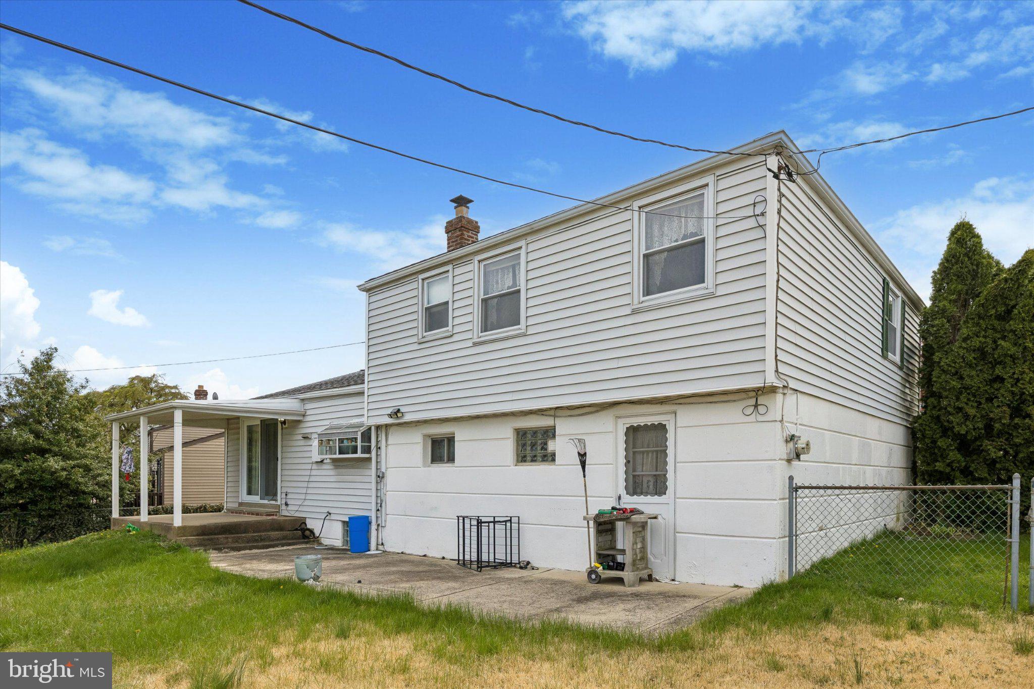 805 SELMA STREET
