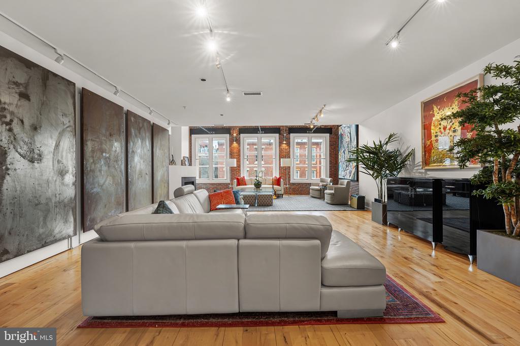 33 N 3RD STREET 4A