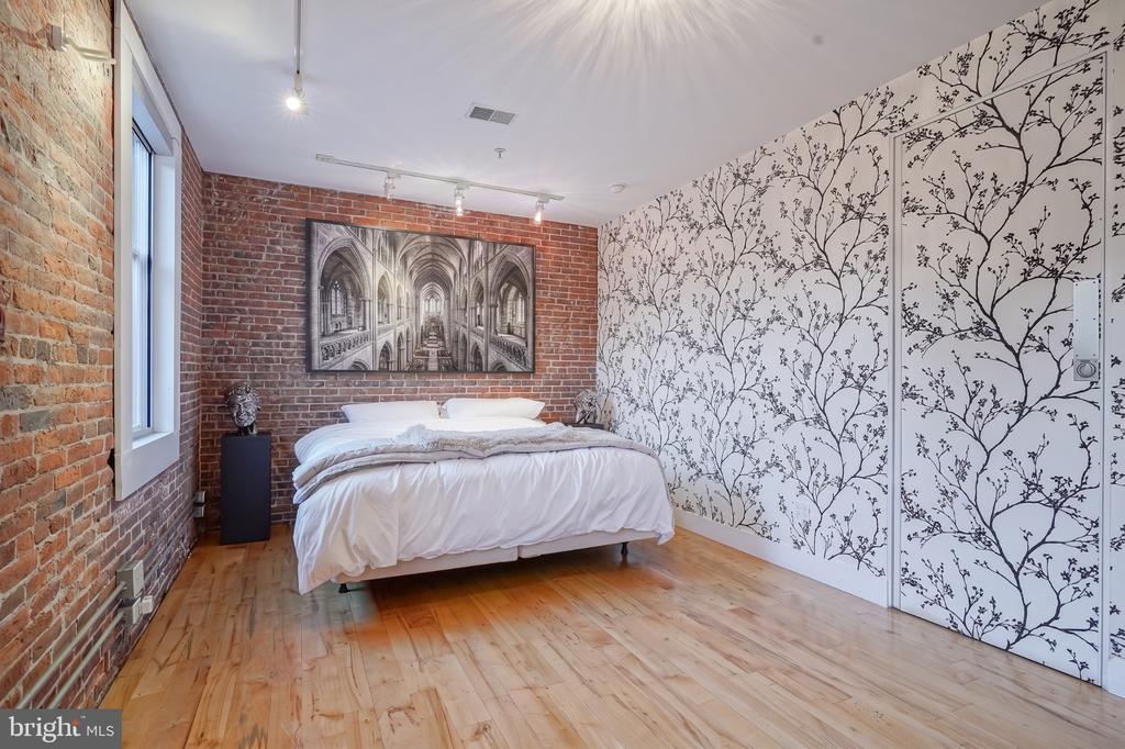 33 N 3RD STREET 4A