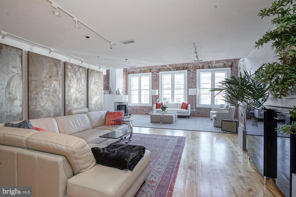 33 N 3RD STREET 4A