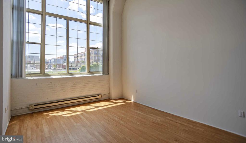 2300 WALNUT STREET 725