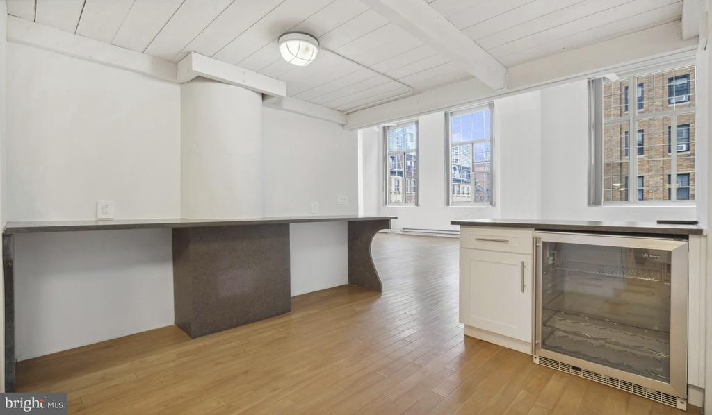2300 WALNUT STREET 725