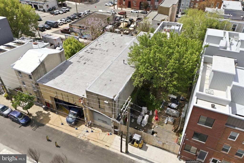 2124 E ARIZONA STREET 32