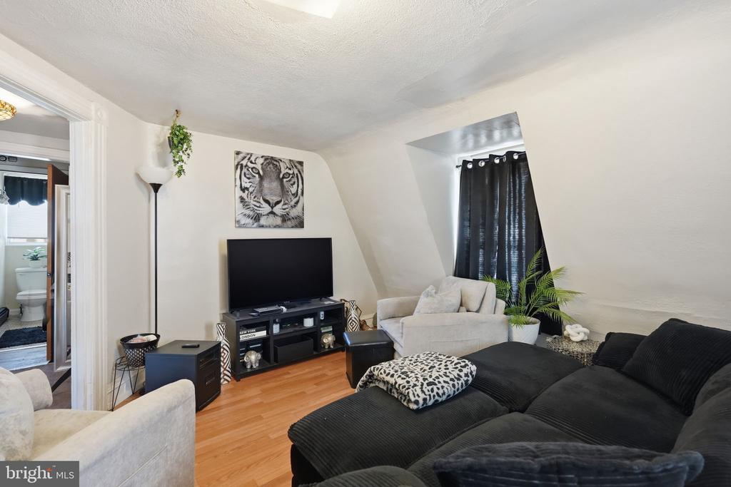 7529 FORREST AVENUE 31