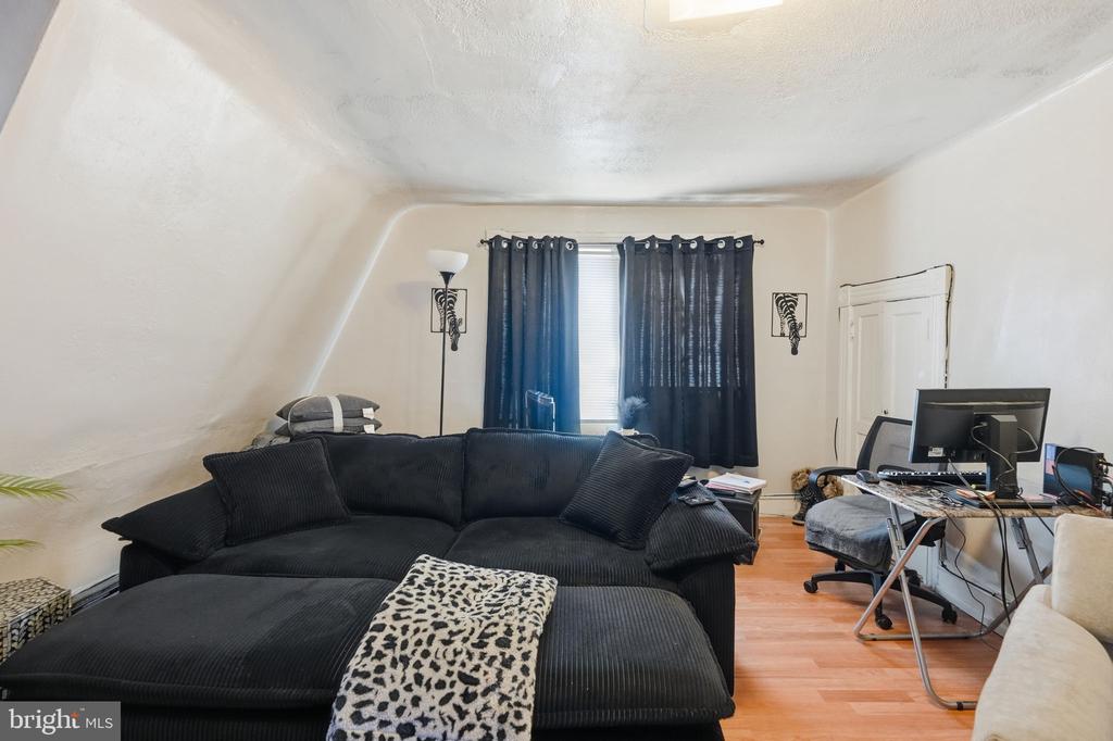 7529 FORREST AVENUE 31