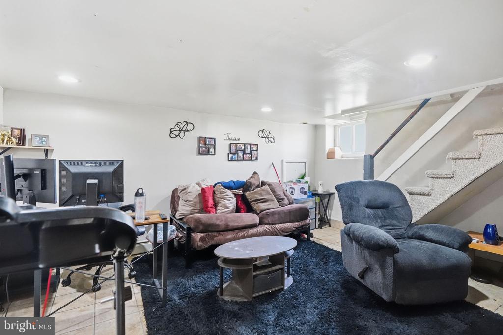 7529 FORREST AVENUE 31