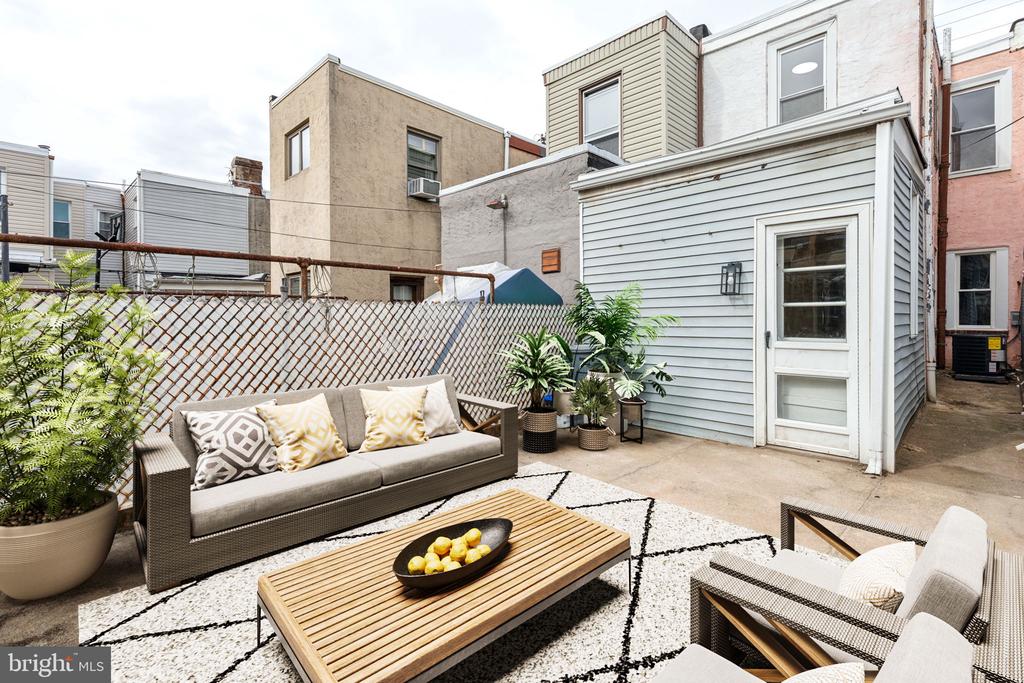 3111 GAUL STREET
