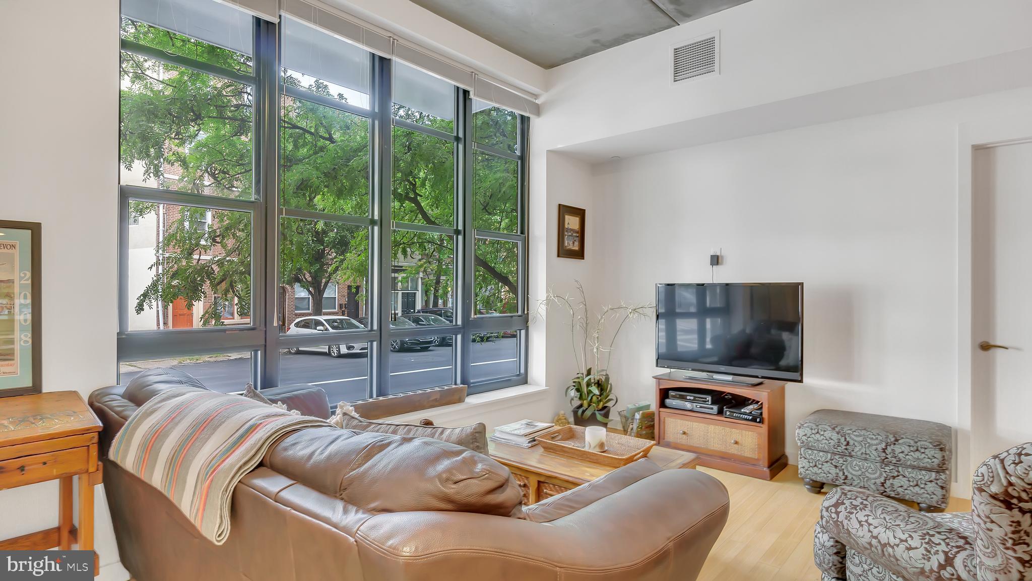 317 VINE STREET 109