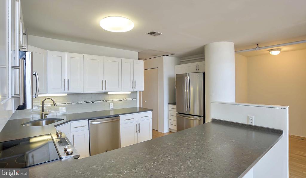 2300 WALNUT STREET 522