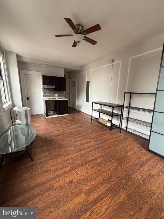 1324 LOCUST STREET 00 727