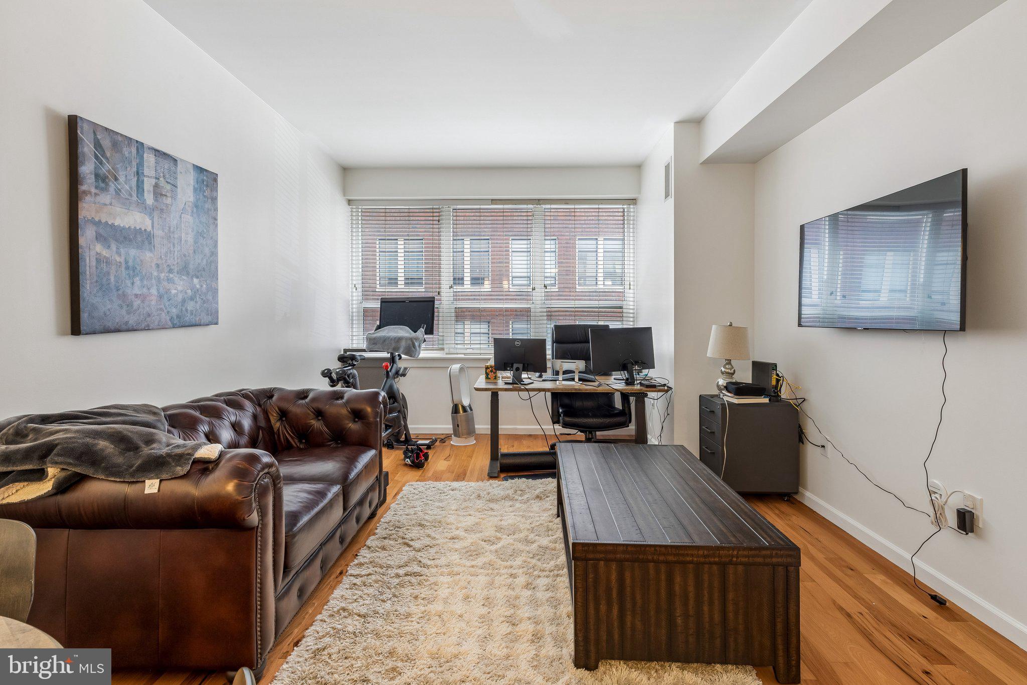 1425 LOCUST STREET 4E