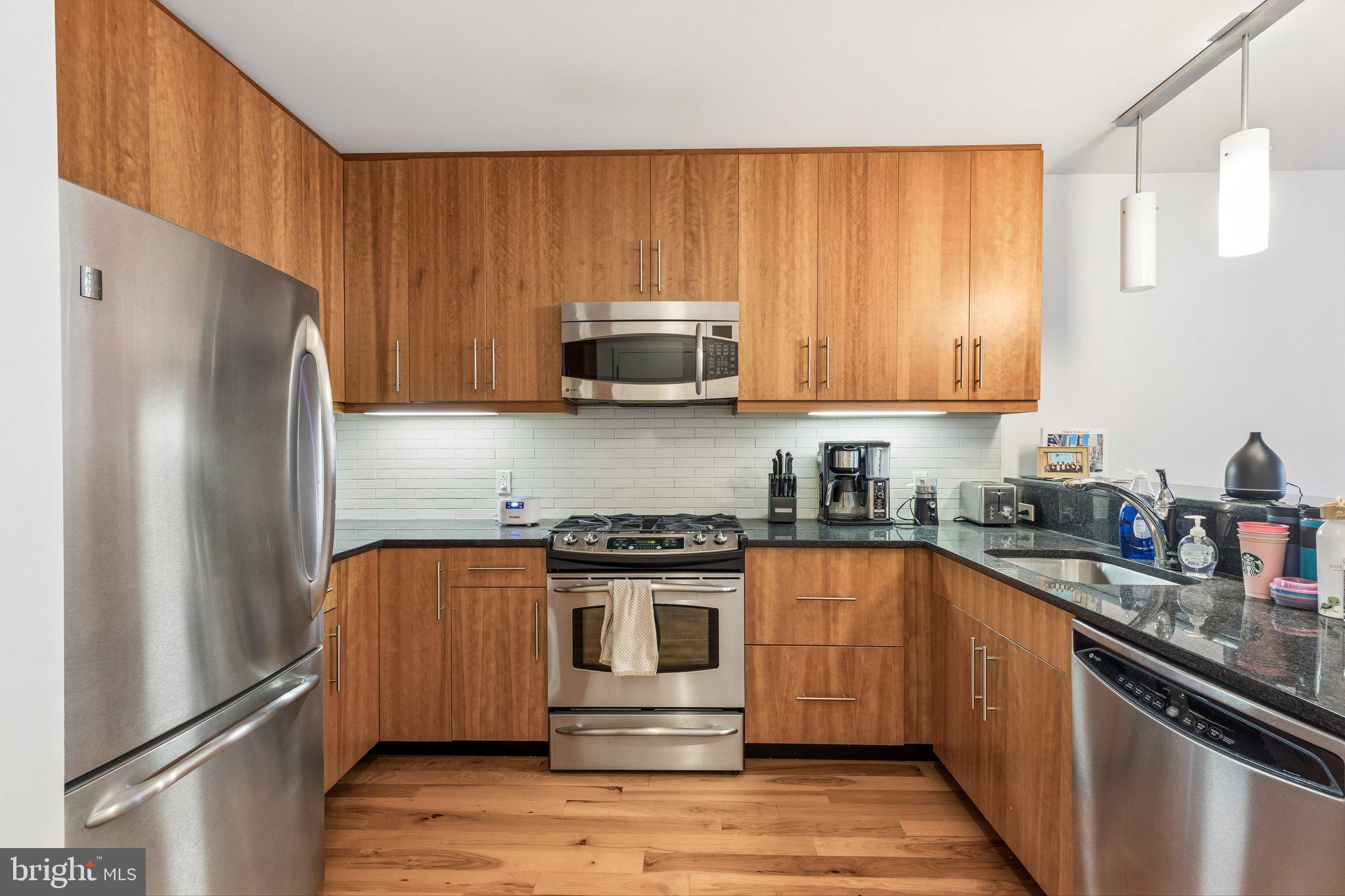 1425 LOCUST STREET 4E